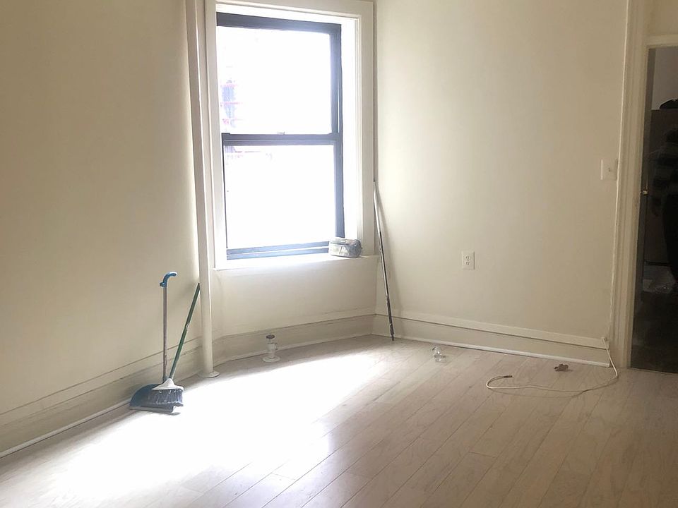 1st image of 40-12 73rd St #2
