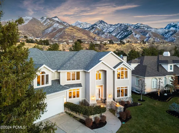 8465 S Robidoux Rd, Sandy, UT 84093