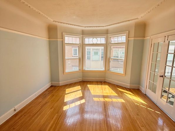 940 Bay St APT 9