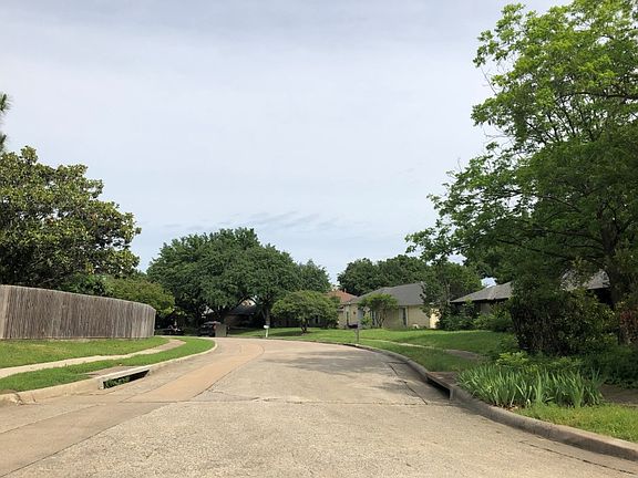 4th image of 2108 Taxco Dr