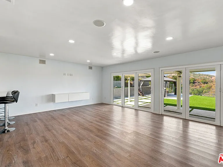 4355 Chaumont Rd — Photo 19