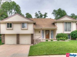 14221 S 31st St, Bellevue, NE 68123