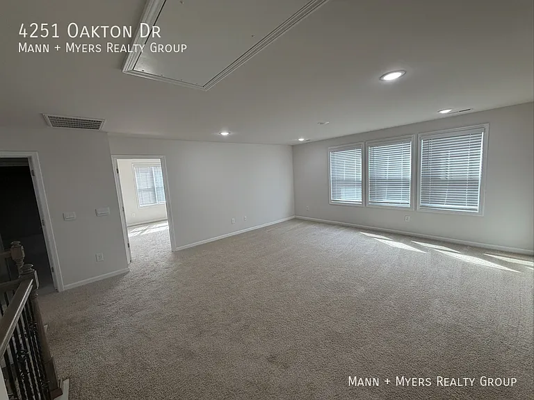 4251 Oakton Dr — Photo 66