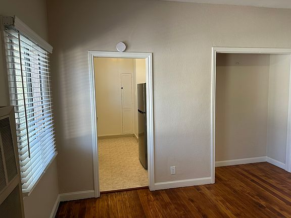 4th image of 1509 Fair Oaks Ave APT M