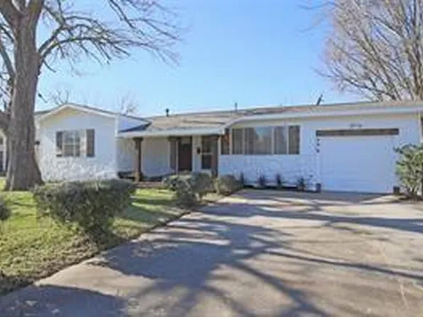 506 Azalea St, Lake Jackson, TX 77566