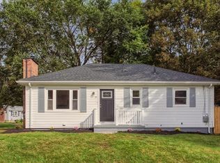 19 Appletree Rd, Tewksbury, MA 01876