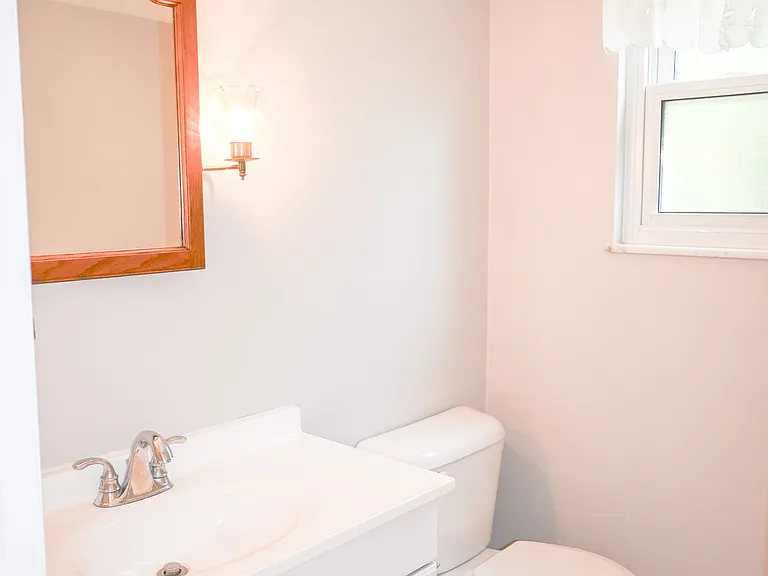8152 Traverse Ct — Photo 2