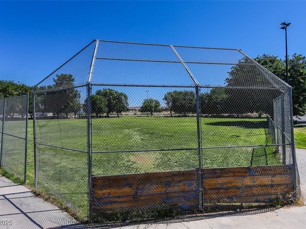 208 W Alma St, Overton, NV 89040