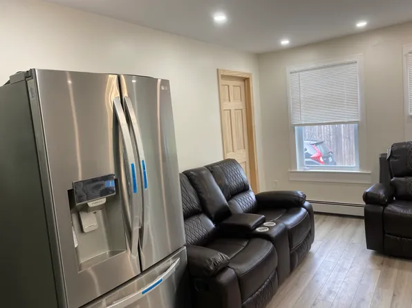 55 Huntress Ave, Westbrook, ME 04092