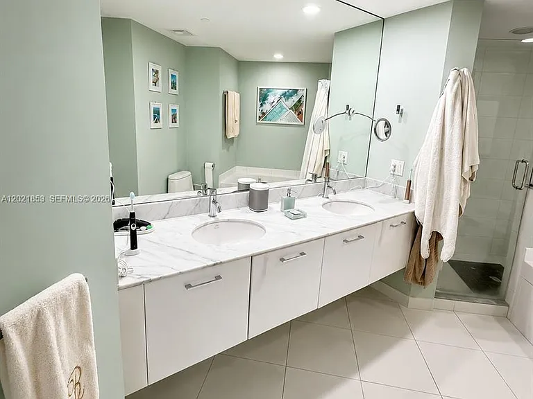 55 SE 6th St #3001 — Photo 7