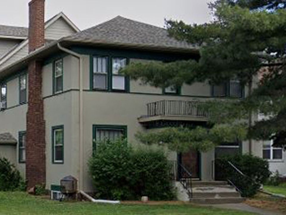 1st image of 701 10th Ave SE