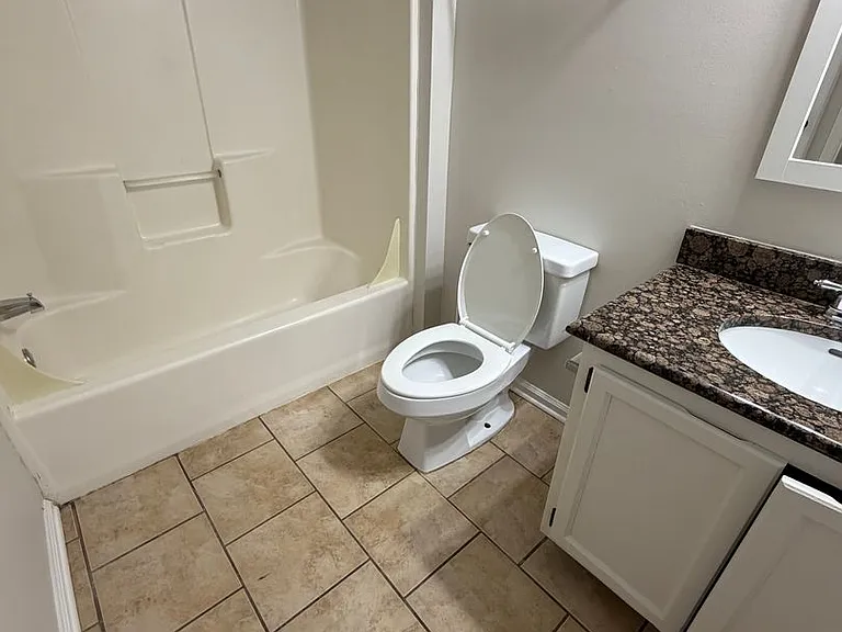 449 N Donahue Dr #D28 — Photo 14