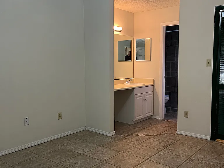 3222 Hammersmith Rd — Photo 13