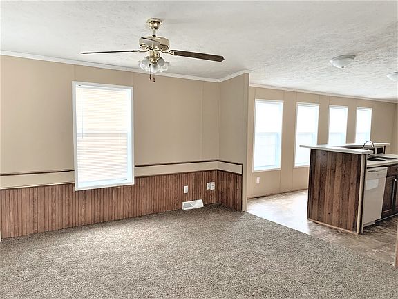 3rd image of 6487 Round Oak Ct
