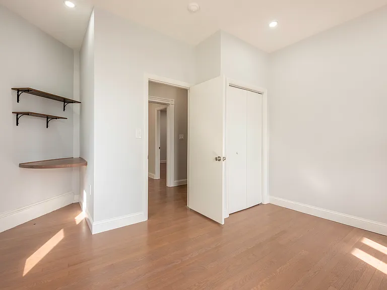 106 Byron St #A — Photo 15