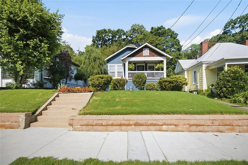 3 bed, 2.0 bath, 1356 sqft, $3,500 — Photo 1