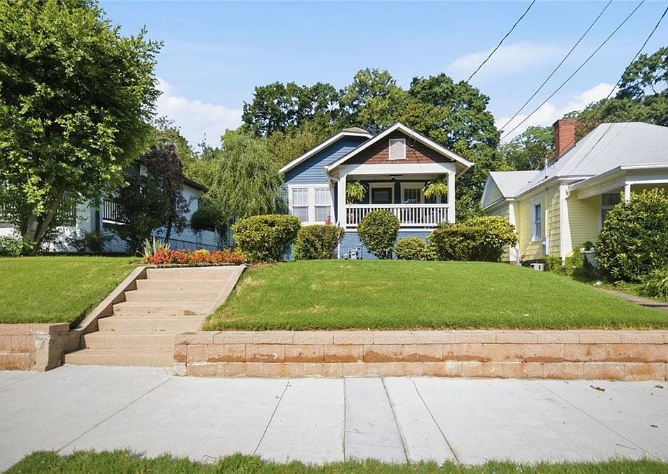 1st image of 379 Patterson Ave SE