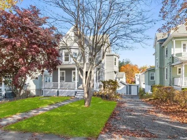 17 Oakwood Avenue, White Plains, NY 10605
