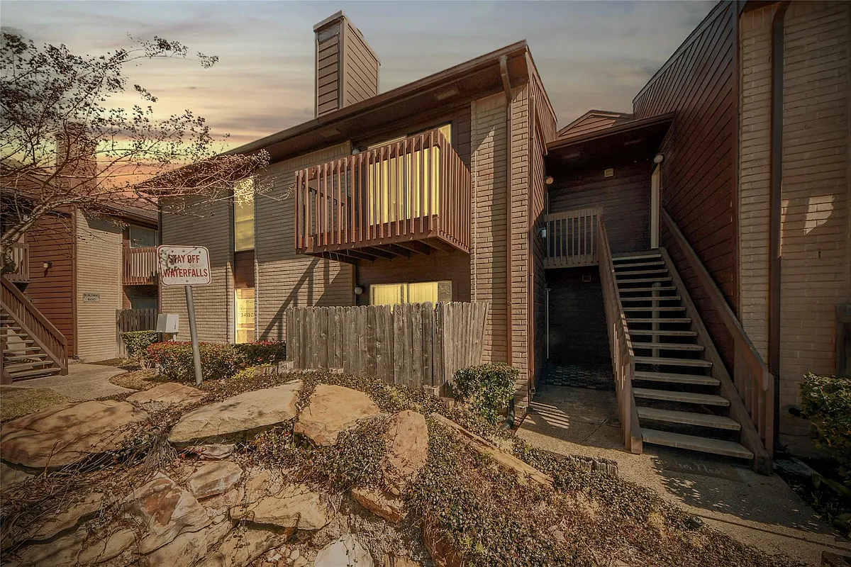 Building Photo - 12905 Woodforest Blvd #712