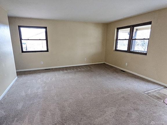 4th image of 439 Enxing Ave