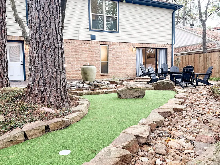 29 Pinewood Forest Ct — Photo 47
