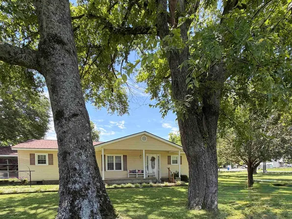 106 Taylor St, Gurley, AL 35748