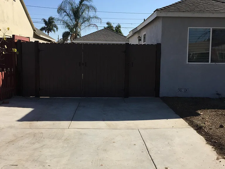 Ardath Ave — Photo 1