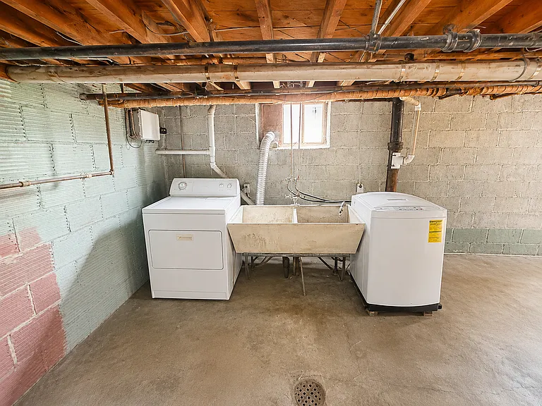115 W James St #2 — Photo 17