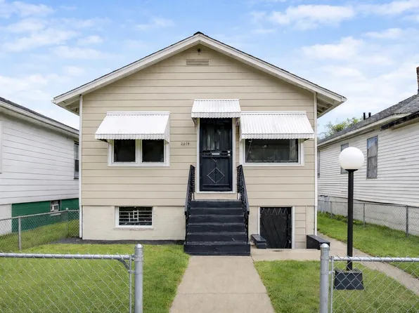 2279 Connecticut St, Gary, IN 46407