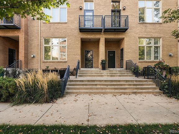 2nd image of 190 Roslyn Street #1308