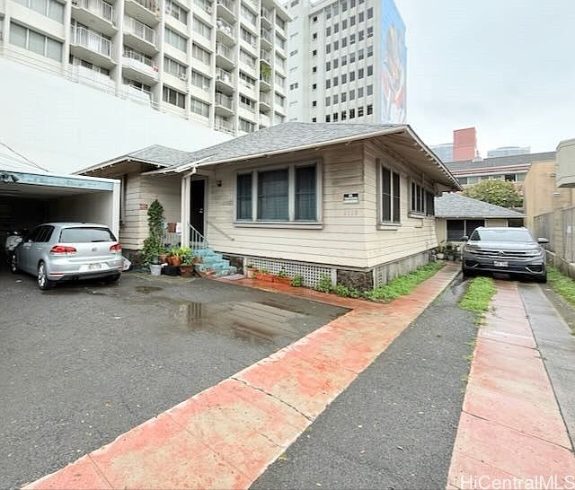 1st image of 1119 Young St