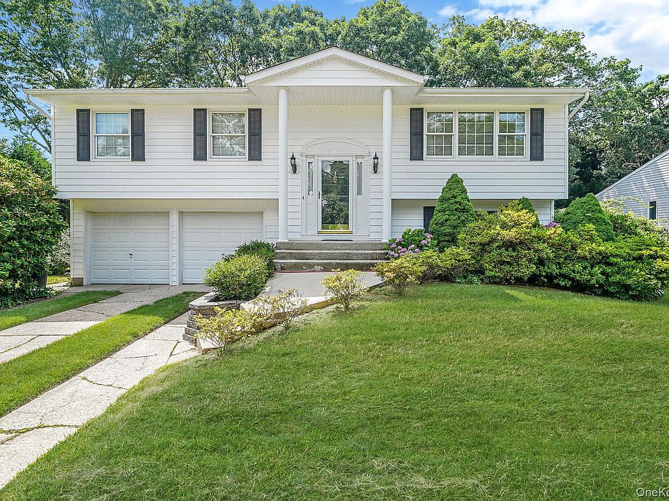 1st image of 708 Bohemia Parkway