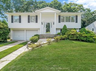 708 Bohemia Pkwy, Sayville, NY 11782