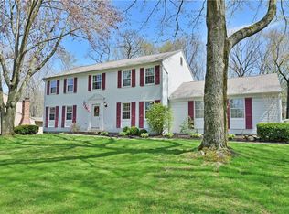 8625 Carriage Hill Dr NE, Warren, OH