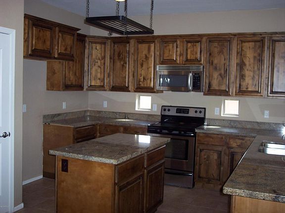 3rd image of 3491 E Turnberry Dr