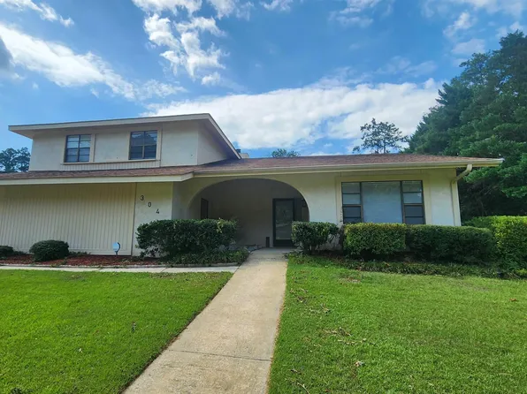 304 Lake Front Dr, Warner Robins, GA 31088