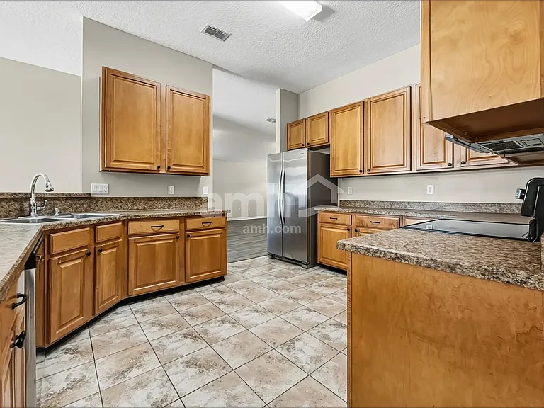7244 Angela Dr — Photo 4