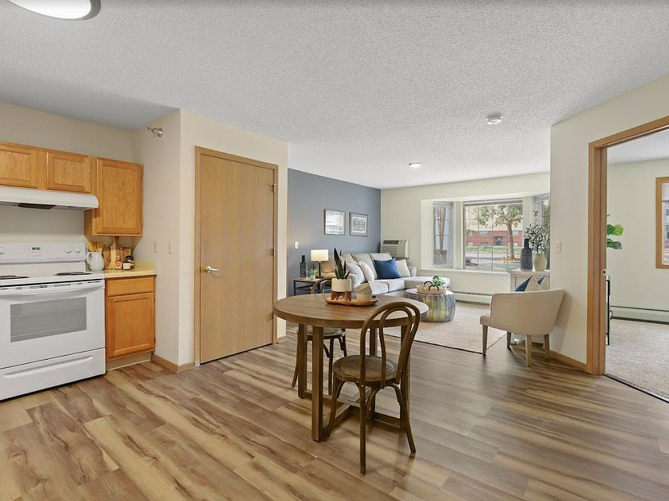 1st image of 622 23rd St #318