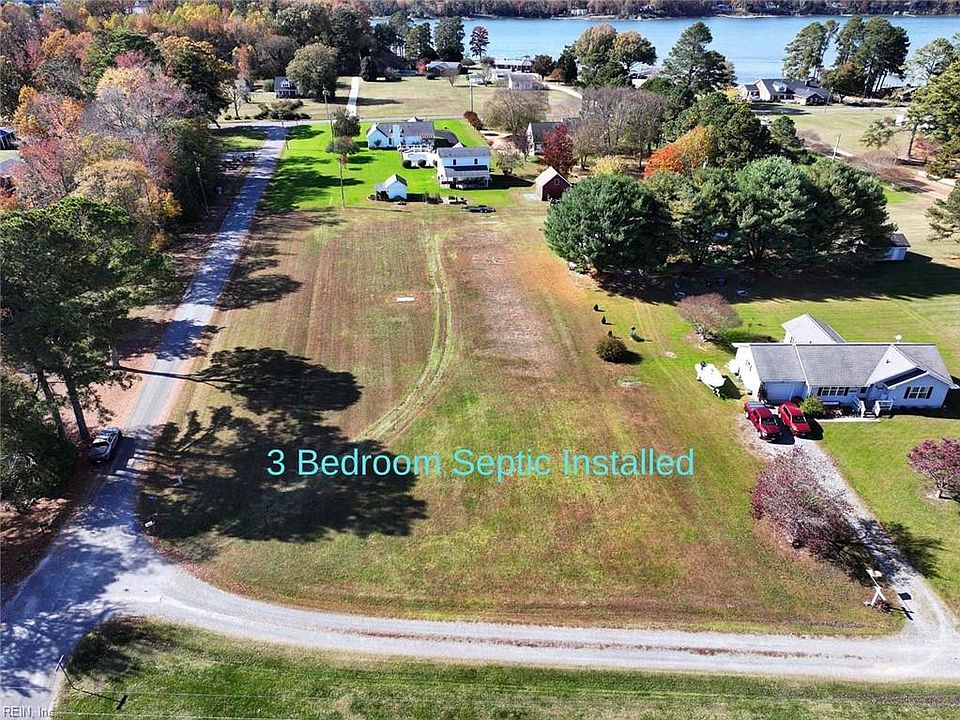 1st image of 7 Family Ln