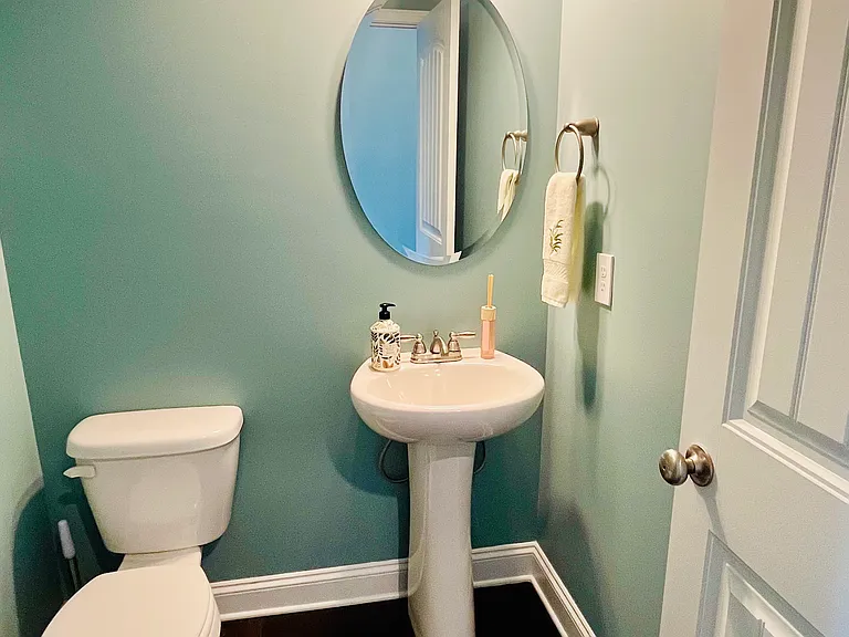 314 Barnhill Ct — Photo 10