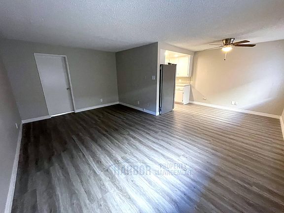 4th image of 744 S Walker Ave #Ave11