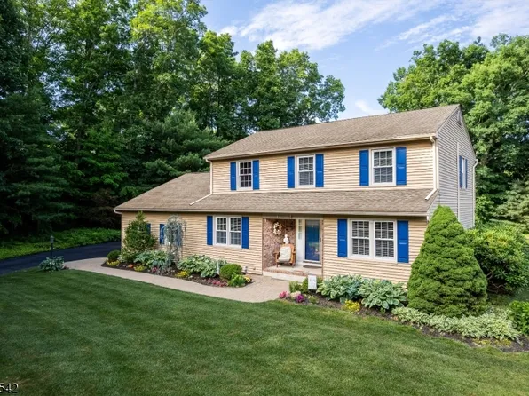 18 Shearman Rd, Roxbury Twp., NJ 07876