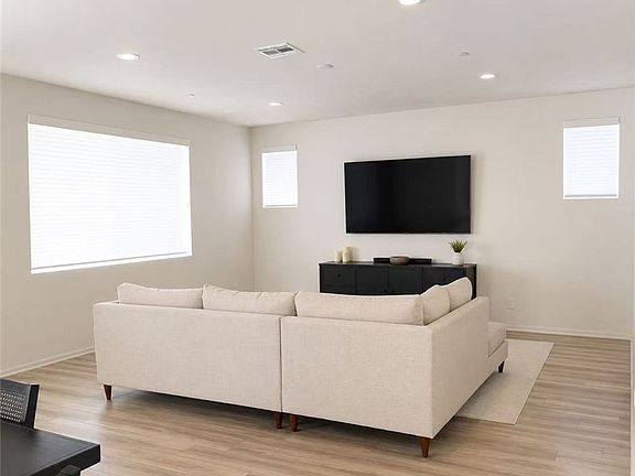 4th image of 32904 Earlsburn Cir