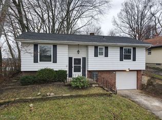 622 Stanley Rd, Akron, OH 44312