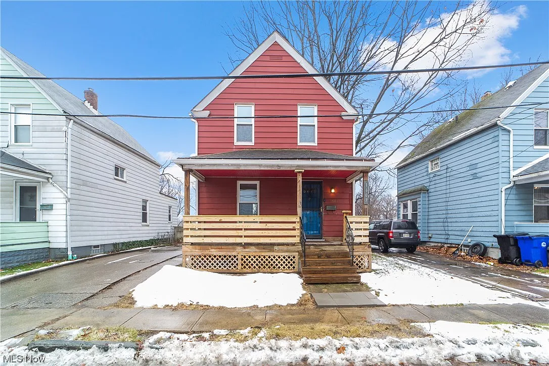 1607 Clayton Ave photo 1
