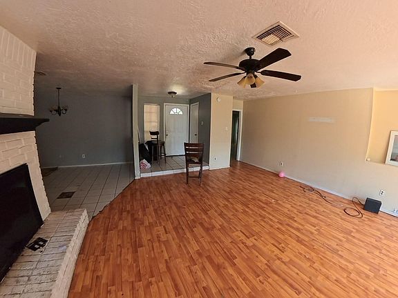 3rd image of 9919 Sundew Cir