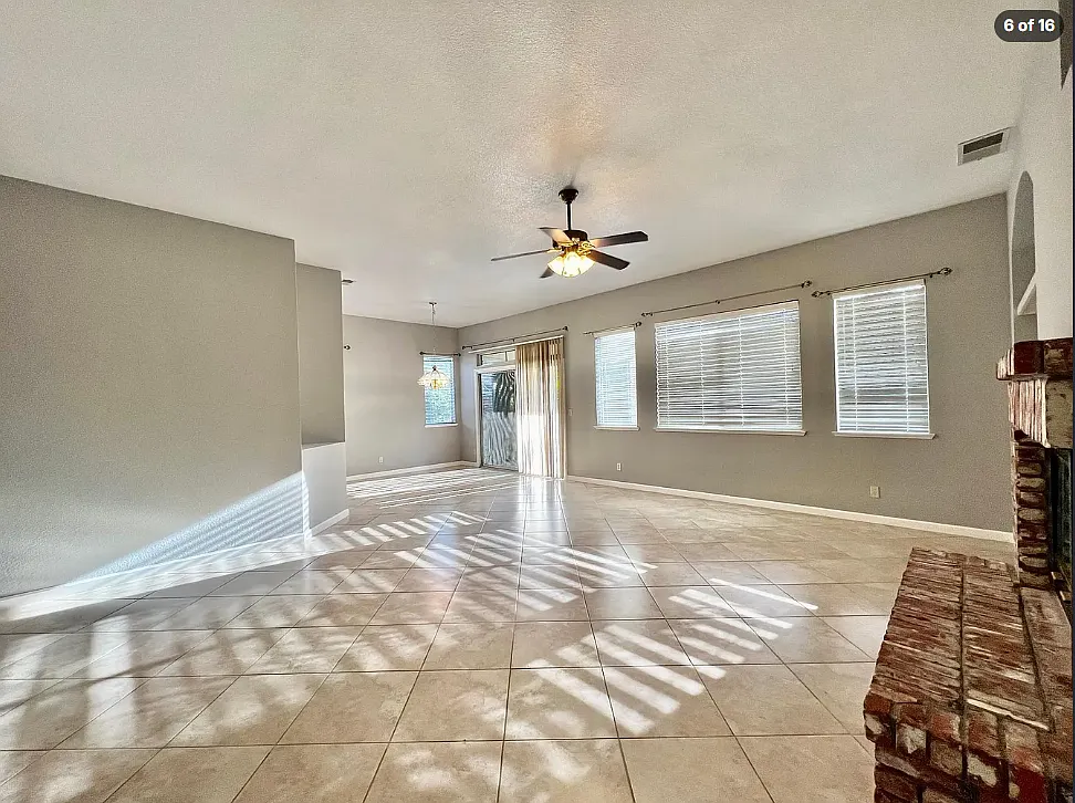 3 bed, 1864 sqft, $2,700 — Photo 3