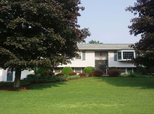 17 Stephen Rd, Dover Plains, NY 12522