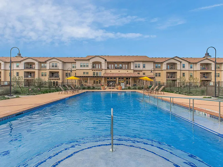 Connally at Clear Creek 55+ Apartments — Photo 6