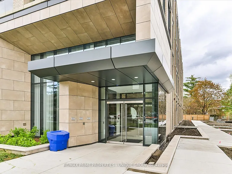 293 The Kingsway #322 — Photo 4